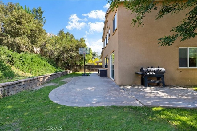 29778 Salmon St, Menifee, CA 92584 - view of yard with a patio area