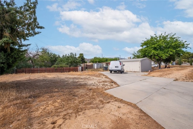 39026 11th St W, Palmdale, CA 93551 - view of yard with driveway