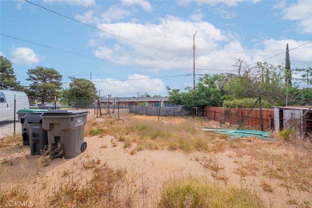 39026 11th St W, Palmdale, CA 93551 - view of yard