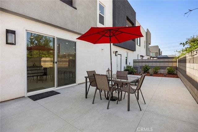 3720 S Allston Paseo Unit 7, Ontario, CA 91761 - fenced backyard featuring outdoor dining space and a patio area