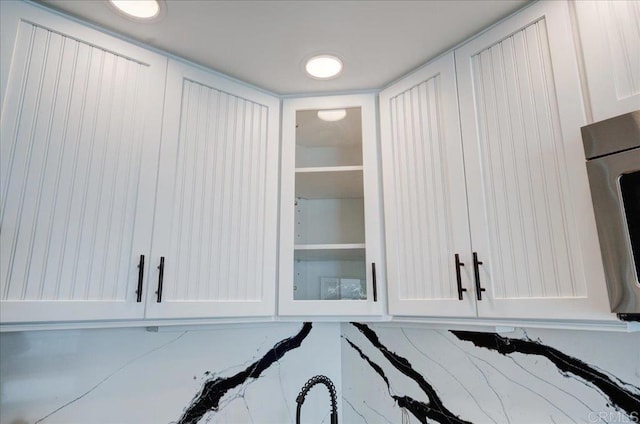190 Del Mar Shores Ter Unit 24, Solana Beach, CA 92075 - detailed view of stainless steel microwave