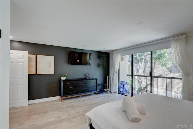 190 Del Mar Shores Ter Unit 24, Solana Beach, CA 92075 - bedroom featuring light wood finished floors, baseboards, and recessed lighting