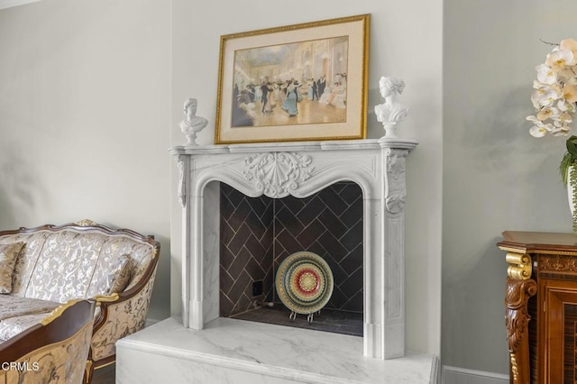 2112 Trentham Rd, Triunfo Pass-Point Mugu, CA 91361 - detailed view of a fireplace with raised hearth
