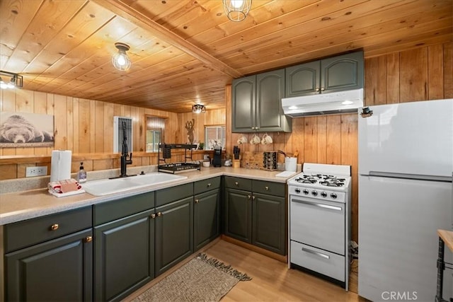 317 Moreno Ln, Sugarloaf, CA 92386 - photo 2