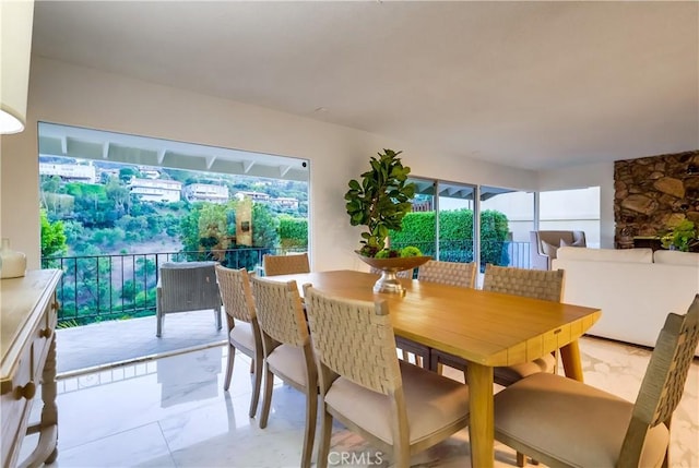 6604 Via Siena, Rancho Palos Verdes, CA 90275 - dining area with light marble finish floors