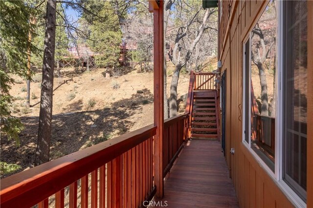 43897 Yosemite Dr, Big Bear Lake, CA 92315 - deck featuring stairs