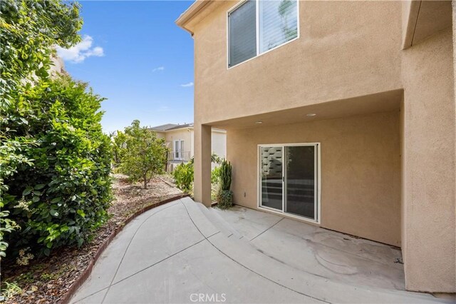 2421 N Feather Hill Dr, Orange, CA 92867 - view of patio / terrace