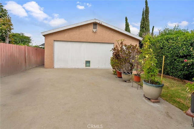 9637 San Carlos Ave, South Gate, CA 90280 - view of detached garage