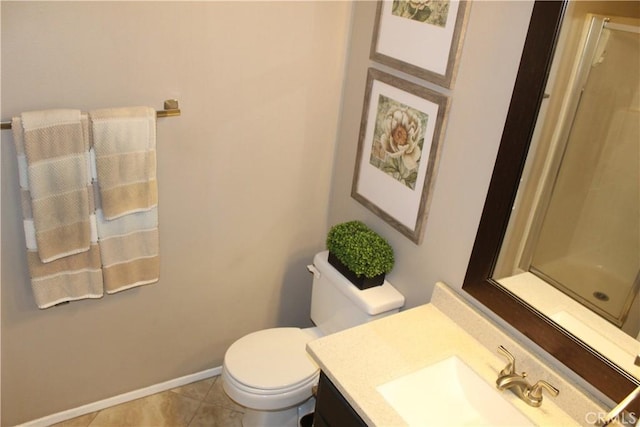 1338 Coral Gables Cir, Corona, CA 92881 - bathroom featuring vanity, toilet, a shower, baseboards, and tile patterned flooring
