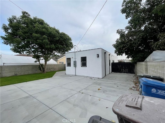 11431 Lee Ln, El Monte, CA 91731 - fenced backyard featuring a patio