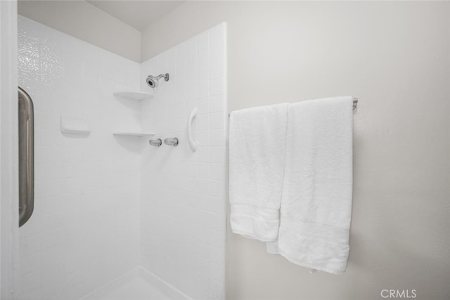 4057 Via Encinas, Cypress, CA 90630 - bathroom featuring a tile shower