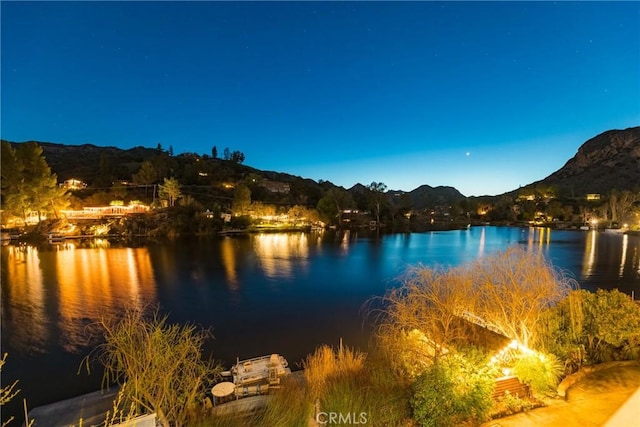 2106 Lakeshore Dr, Agoura Hills, CA 91301 - photo 4