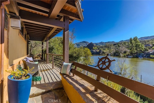 2106 Lakeshore Dr, Agoura Hills, CA 91301 - photo 9