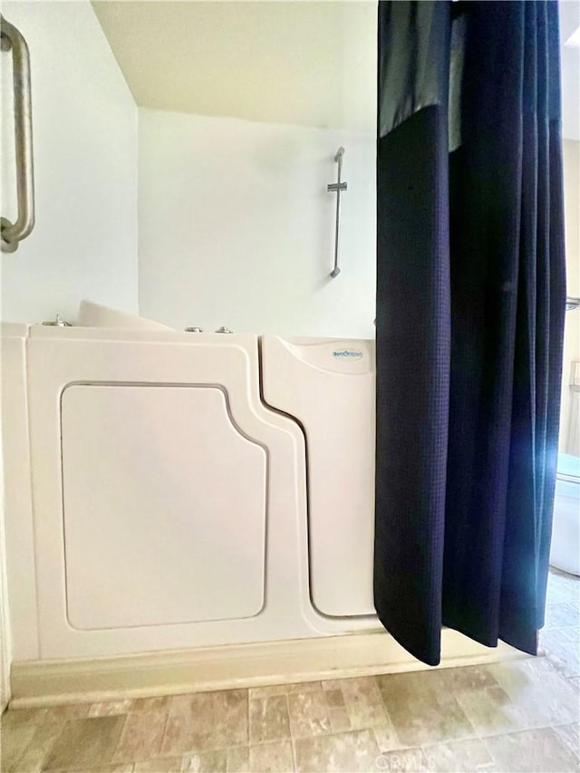 13721 El Dorado Dr Unit M3-K, Seal Beach, CA 90740 - view of bathroom