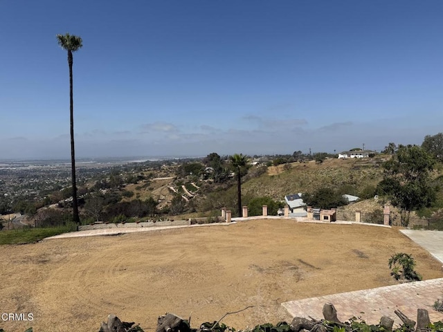 894 W Highland Dr, Camarillo, CA 93010 - photo 2