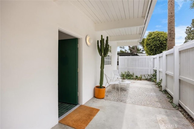 3102 Durand Dr, Los Angeles, CA 90068 - fenced backyard with a patio area