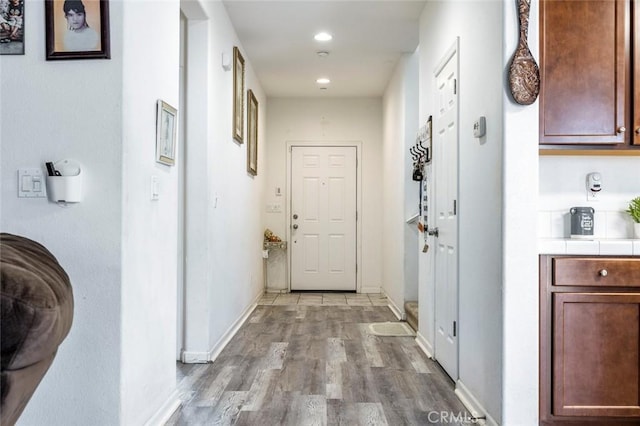 1413 La Quinta Way, Madera, CA 93638 - hallway featuring wood finished floors and recessed lighting