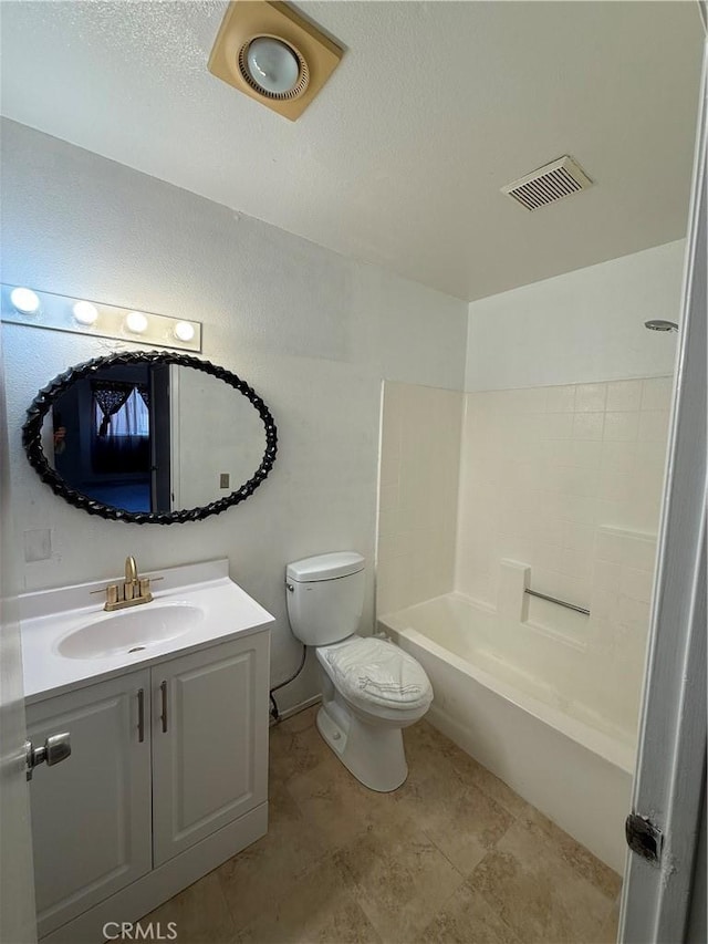 450 E 4th St Unit 207, Santa Ana, CA 92701 - full bathroom featuring toilet, vanity, and shower / bath combination