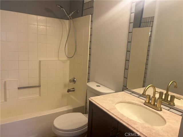 450 E 4th St Unit 207, Santa Ana, CA 92701 - full bath featuring toilet, vanity, and shower / bath combination