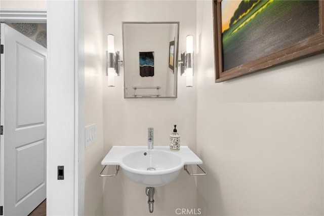 620 Brooks St, Laguna Beach, CA 92651 - bathroom with a sink