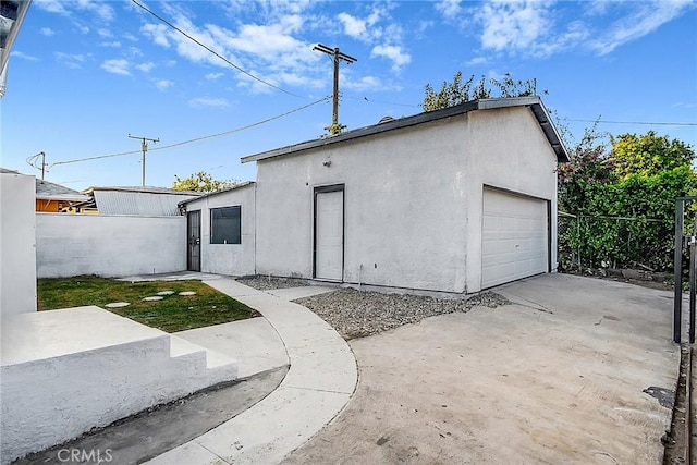 401 W Poplar St, Compton, CA 90220 - view of detached garage