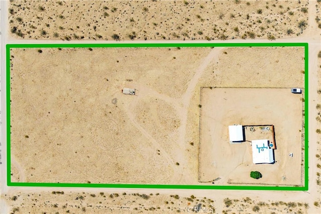 55850 Shannon Rd, Landers, CA 92285 - aerial view of property and surrounding area featuring property parcel outlined