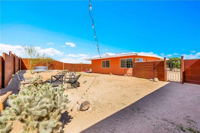 55850 Shannon Rd, Landers, CA 92285 - fenced backyard featuring a gate