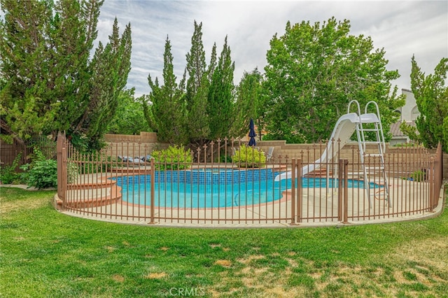 5340 Gardendale Ln, Palmdale, CA 93551 - view of pool featuring a water slide