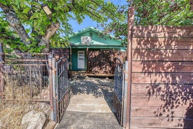 3206 4th St, Clearlake, CA 95422 - view of gate