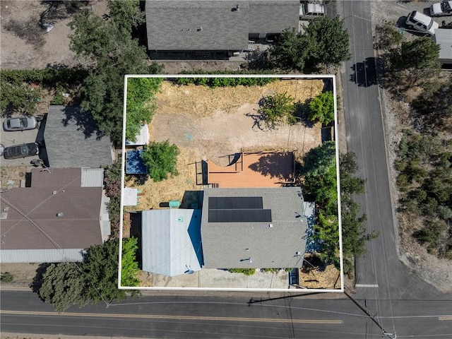 3206 4th St, Clearlake, CA 95422 - aerial view of property and surrounding area featuring property boundaries highlighted