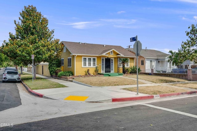 3834 S Van Ness Ave, Los Angeles, CA 90062 - photo 3
