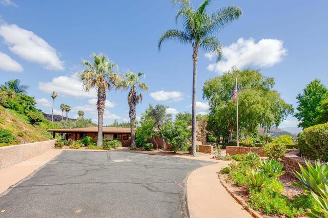 3314 Via Altamira, Fallbrook, CA 92028 - view of front of home featuring uncovered parking