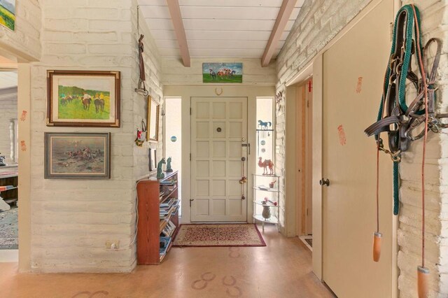 3314 Via Altamira, Fallbrook, CA 92028 - entrance foyer with beamed ceiling
