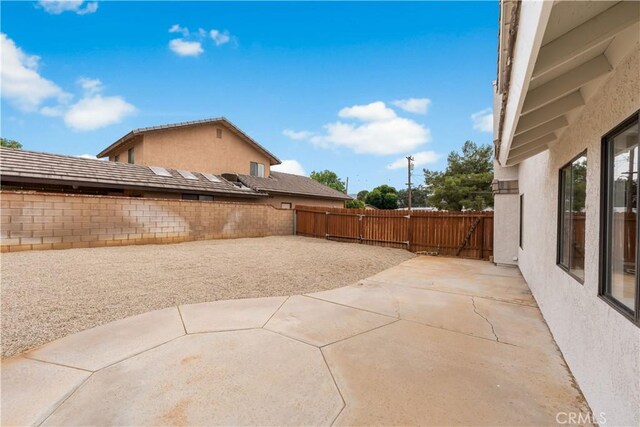 42346 W 47th St W, Lancaster, CA 93536 - fenced backyard featuring a patio