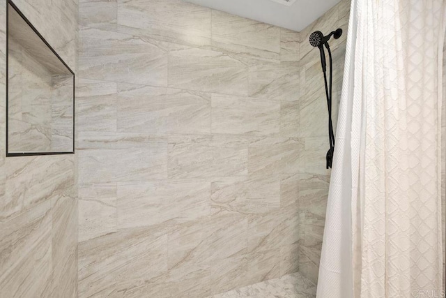 1859 Zapo St, Del Mar, CA 92014 - bathroom featuring a tile shower