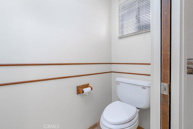 41202 Collegian Way, Hemet, CA 92544 - bathroom with toilet