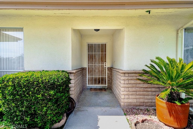 41202 Collegian Way, Hemet, CA 92544 - entrance to property featuring stucco siding