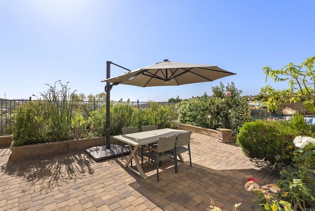 14220 Green Valley Ct, Scripps Miramar, CA 92131 - view of patio with outdoor dining area