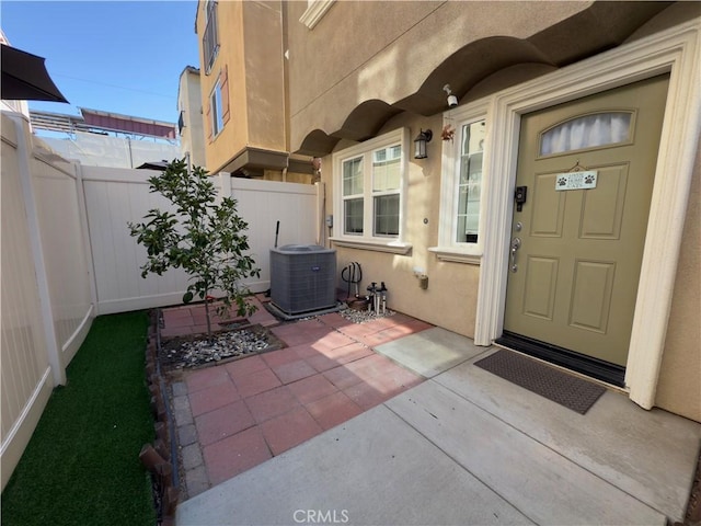 22111 Main St Unit 6, Carson, CA 90745 - doorway to property with stucco siding and a patio area