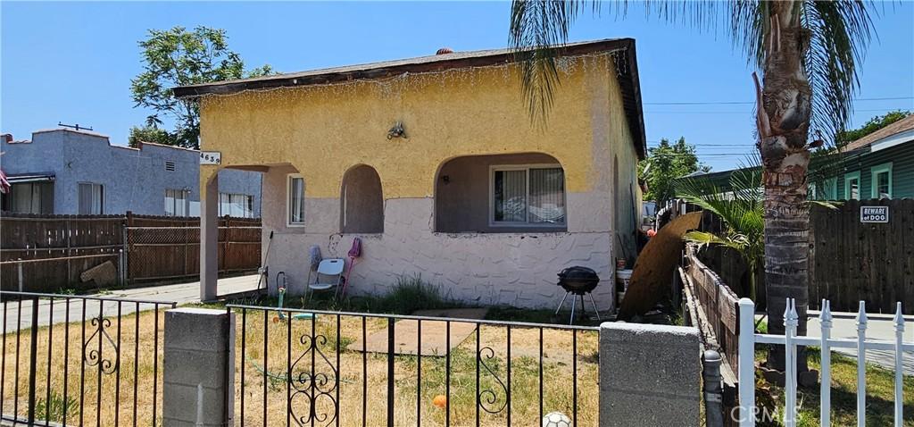 4639 Pine St, Pico Rivera, CA 90660 - view of front of house with stucco siding