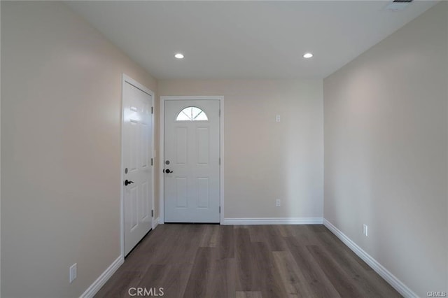 5919 Cantaloupe Ave, Valley Glen, CA 91401 - foyer entrance with wood finished floors and recessed lighting