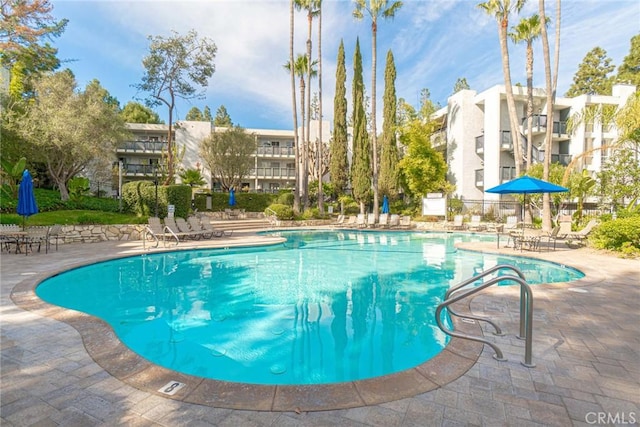 3605 W Hidden Ln Unit 112, Rolling Hills Estates, CA 90274 - community pool with a patio