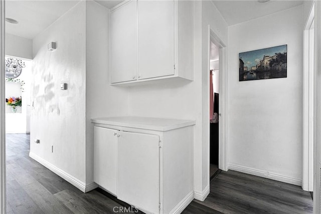 16229 Lake View Ln, Apple Valley, CA 92307 - hall featuring dark wood-style floors and baseboards