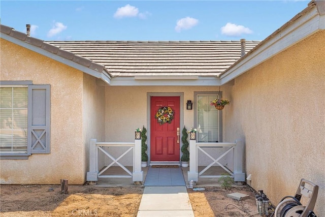 16229 Lake View Ln, Apple Valley, CA 92307 - entrance to property with stucco siding and a tiled roof