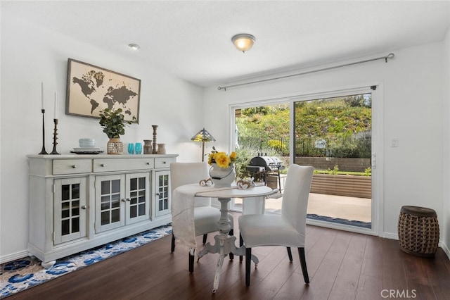 4354 Avenida Prado, Thousand Oaks, CA 91360 - dining room with wood finished floors and baseboards