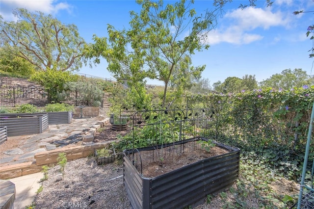 4354 Avenida Prado, Thousand Oaks, CA 91360 - view of yard featuring a garden