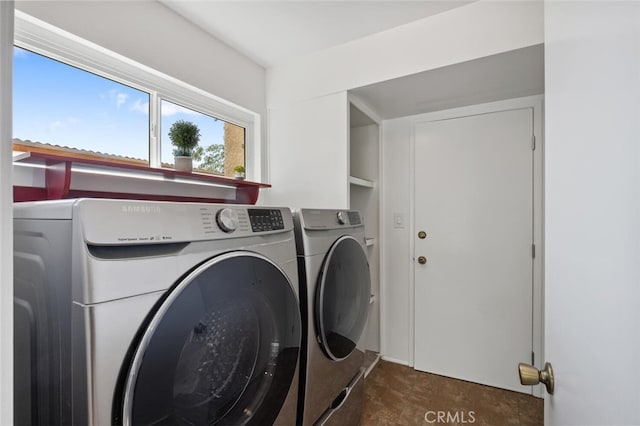 4354 Avenida Prado, Thousand Oaks, CA 91360 - washroom with washing machine and clothes dryer