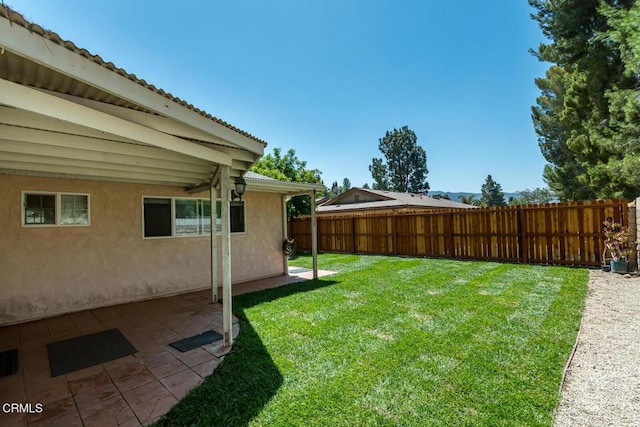 29421 Florabunda Rd, Canyon Country, CA 91387 - view of yard with a patio area
