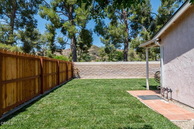 29421 Florabunda Rd, Canyon Country, CA 91387 - view of fenced backyard