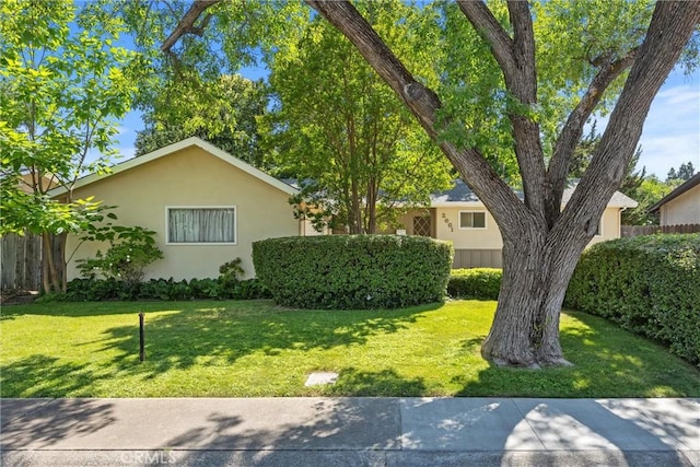 2661 San Jose St, Chico, CA 95973 - view of front facade with stucco siding